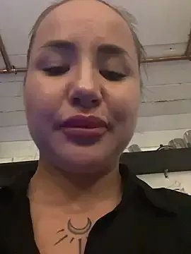 Freechat beautydiamond on StripChat