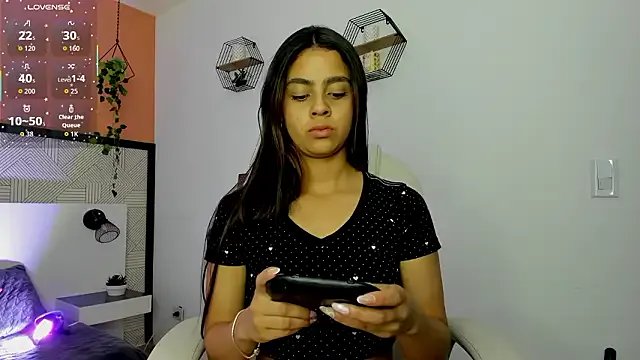 Bella_walker_ — Strip me naked and oil my hot body 