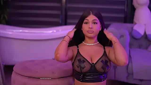 Masturbate to BellaNoirre, she wants to masturbate for you BellaNoirre from StripChat