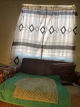 Private BigRound-Bootayy on StripChat