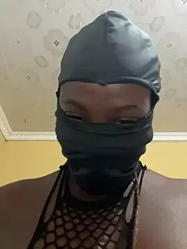 Private BigRound-Bootayy on StripChat