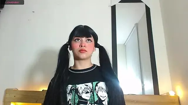 Freechat Bitsy_Messy on StripChat