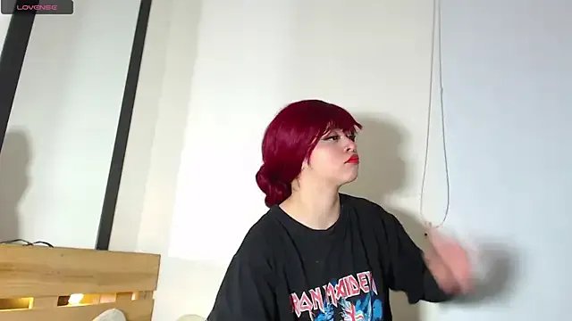 Freechat Bitsy_Messy on StripChat