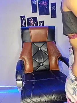 Freechat Black-Pearll on StripChat