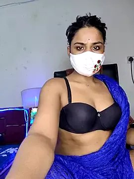 Freechat Black-Pearll on StripChat