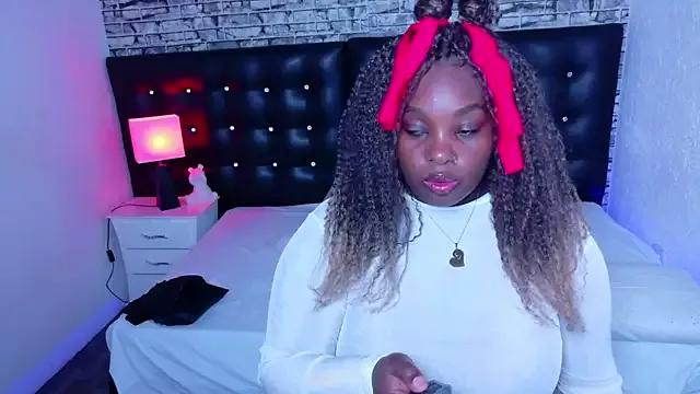 black_pussydoll on StripChat 