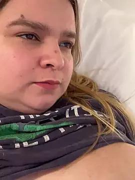 Blondylicious on StripChat