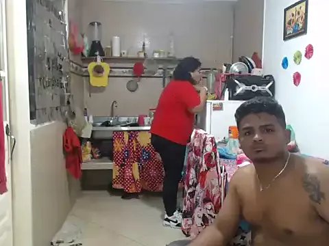 Freechat Boycuriousxxx on StripChat