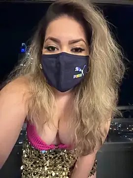 Freechat cam_divaa on StripChat