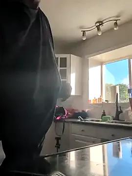 Canadian_BBW on StripChat