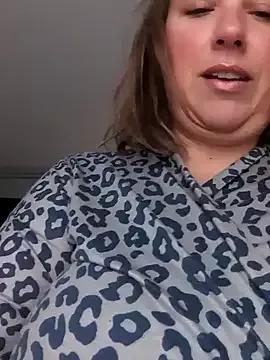 Canadian_BBW on StripChat