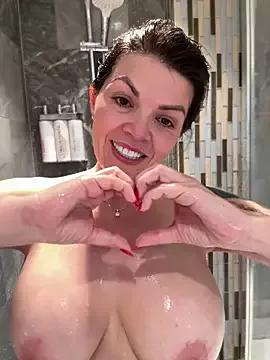CarlaConnor80 on StripChat 