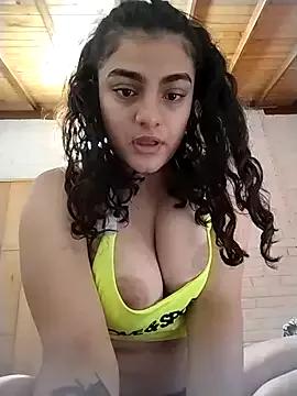carlafox05 on StripChat 