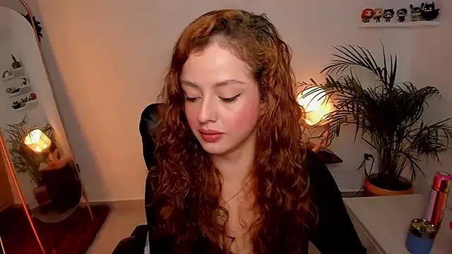 Cassandra_Caiin on StripChat 