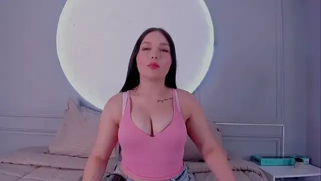 CatalinaLopez_ — oil all over my body+dance sexy