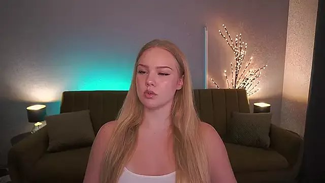 CelesteNoir on StripChat 