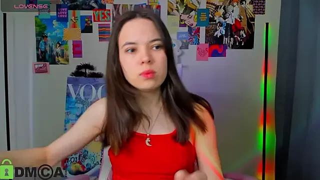 Chio_Mio on StripChat 