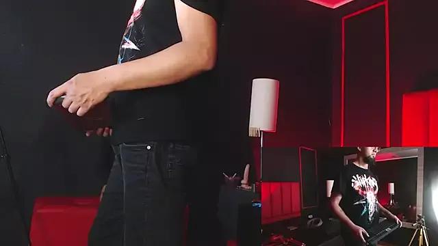 CHLOE_N_MAIIK on StripChat 