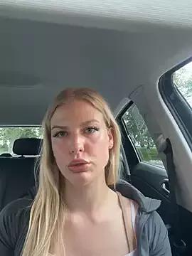 Freechat Chloemillerrxx on StripChat