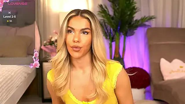 ChloeVelvet on StripChat 