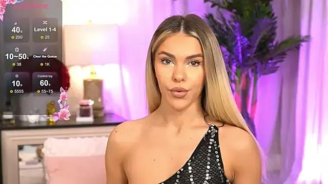 ChloeVelvet on StripChat 