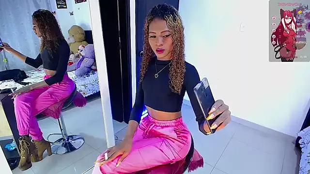 chocolatesexyhot on StripChat 
