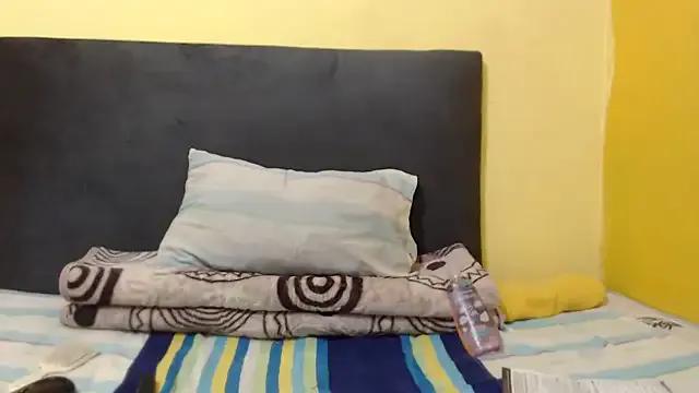 Watch ChubbyBitch26, she wants to masturbate for you ChubbyBitch26 from StripChat