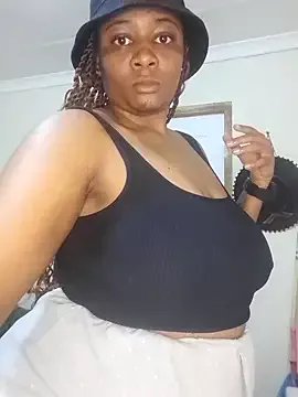 CocoBootyyy on StripChat