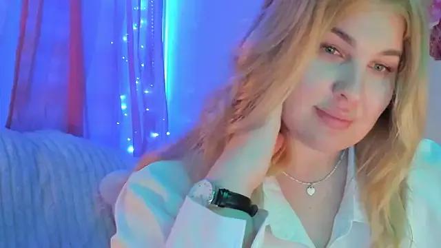 CoraSwon on StripChat 