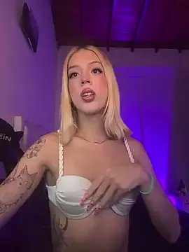 Freechat Courtney_gonet on StripChat