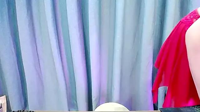 Cream_1357 on StripChat 
