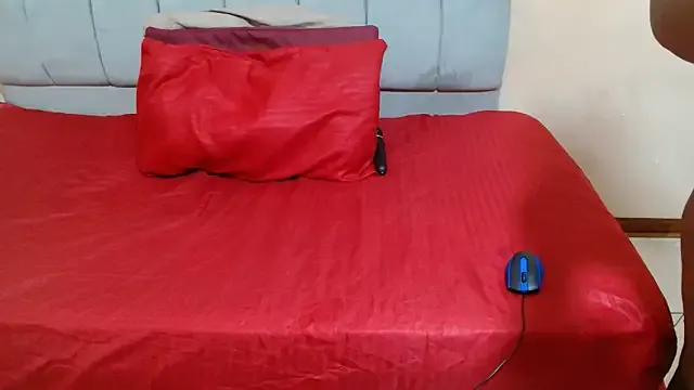 Naked CurveAss222 wants you to fuck their body now curveAss222 from StripChat