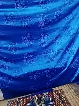 Cute-Simmi on StripChat