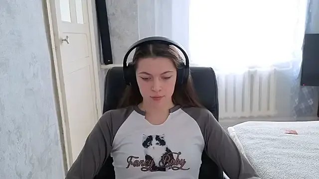 CutieAnny — Get up and spin