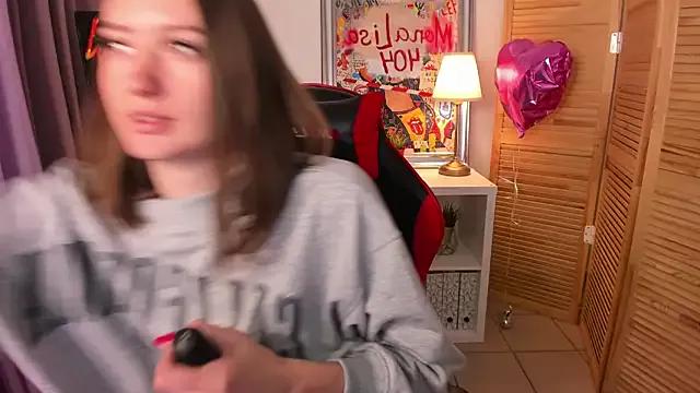 cutienaughtygirl on StripChat