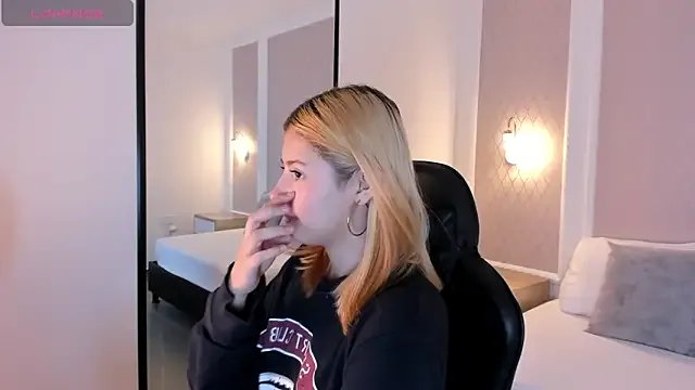 daniand_ on StripChat