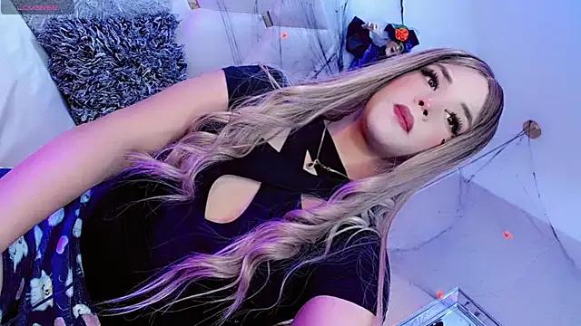 Slutty Daniela_Embeer_ wants you to fuck zir body now Daniela_Embeer_ from StripChat