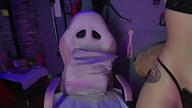 daphneandrade on StripChat 