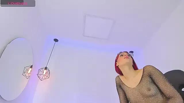Dasha-b on StripChat 