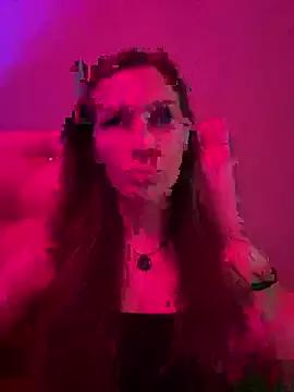 Freechat DianaGlow on StripChat