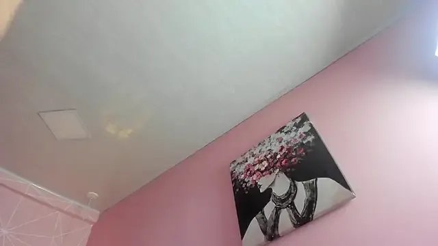 dolly_zoe from StripChat