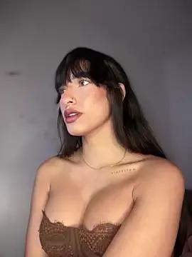 DulceLenns on StripChat