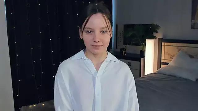 Freechat EdinaCordner on StripChat