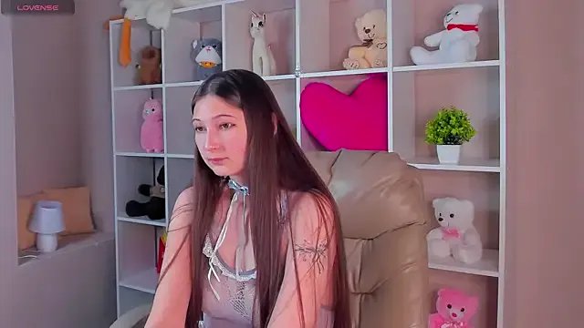 Ella_Burns on StripChat