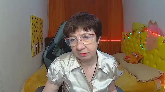EllaPork on StripChat 