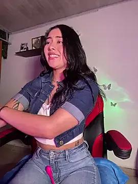 Private emily_22x on StripChat