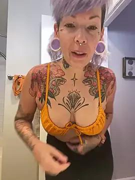 Eva_Monroe- on StripChat