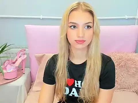 EvetteRose on StripChat 