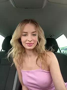 EvieEvans on StripChat 