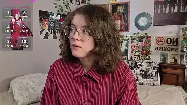 FalineChasey on StripChat 